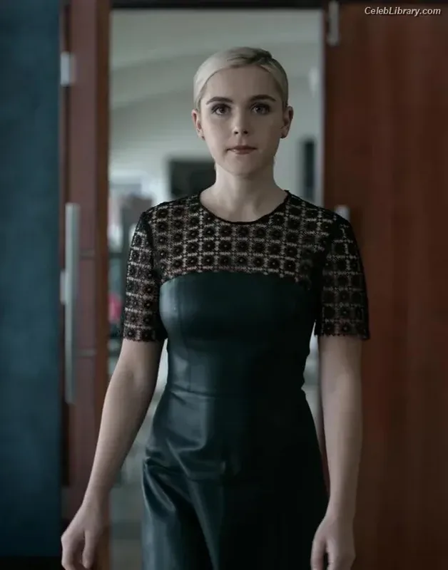 Kiernan Shipka photo 11 of 2601
