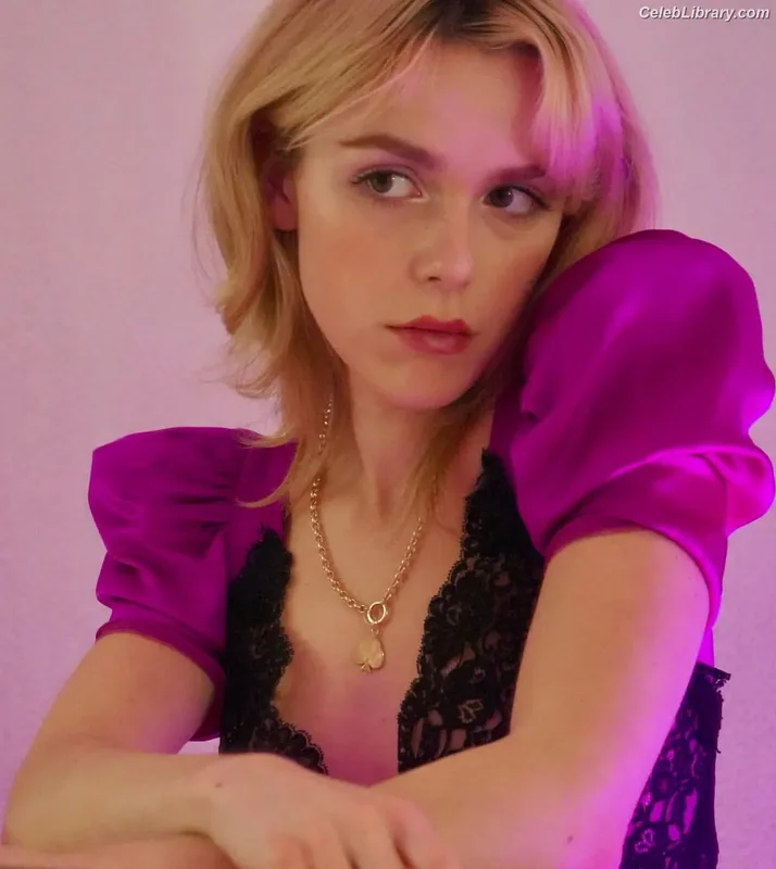 Kiernan Shipka photo 12 of 2601