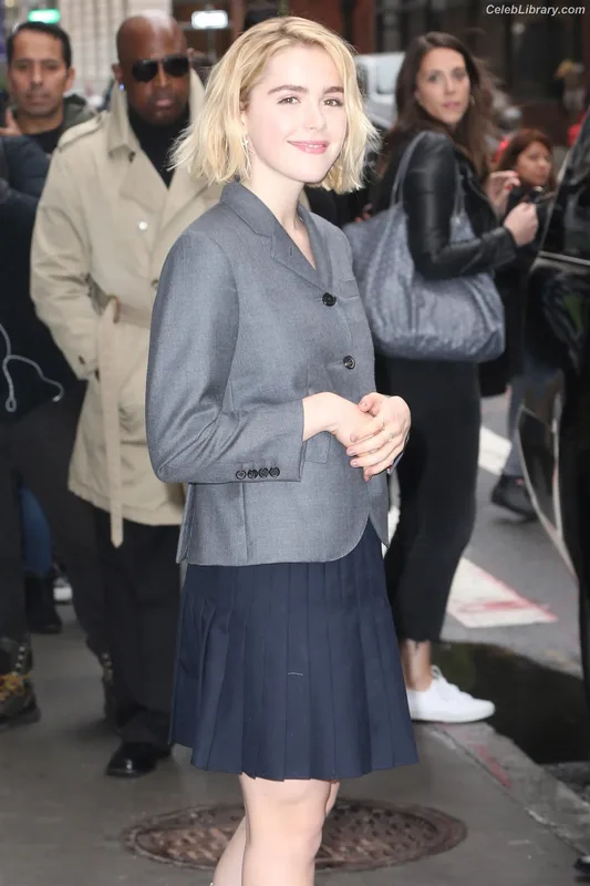 Kiernan Shipka photo 17 of 2601