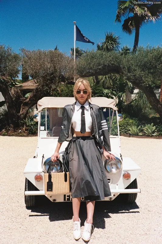 Kiernan Shipka photo 17 of 2601