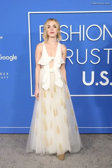 Kiernan Shipka photo 14 of 2601