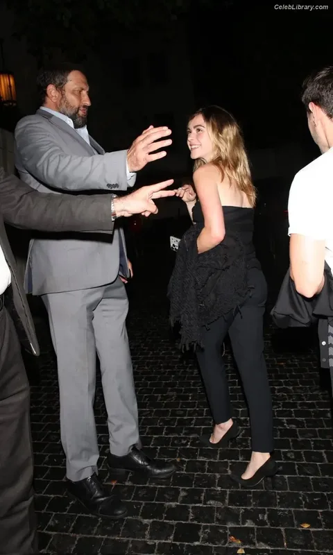 Kiernan Shipka photo 12 of 2601