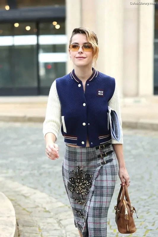 Kiernan Shipka photo 3 of 2601