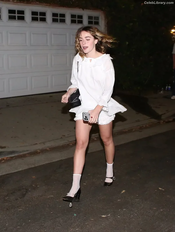 Kiernan Shipka photo 14 of 2601