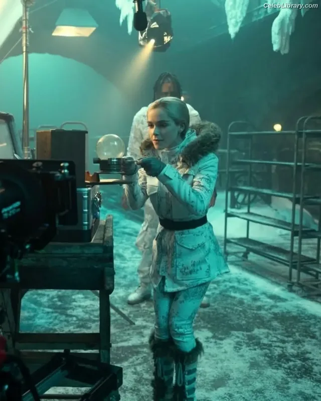 Kiernan Shipka photo 15 of 2601