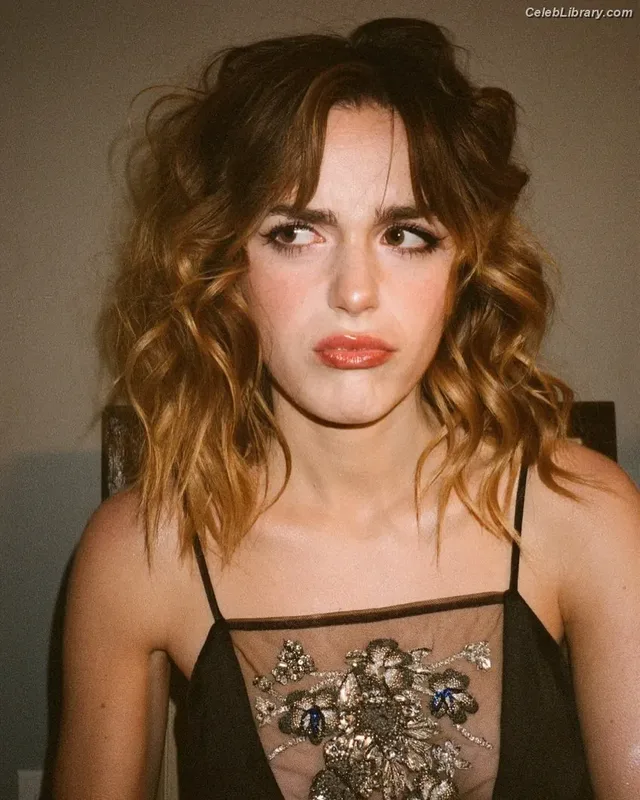 Kiernan Shipka photo 16 of 2601