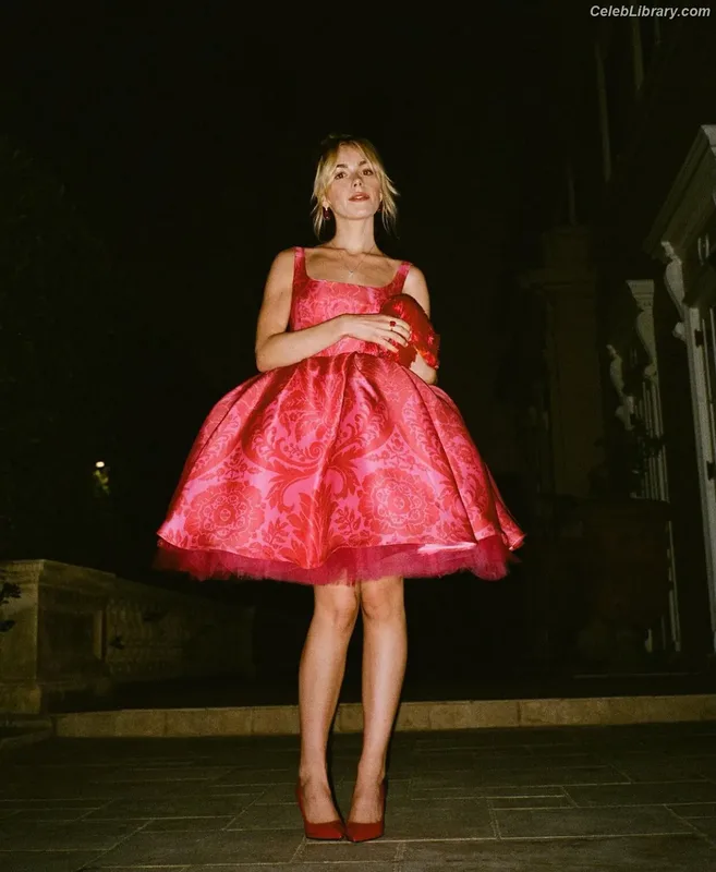 Kiernan Shipka photo 21 of 2601