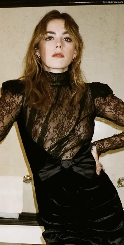 Kiernan Shipka photo 19 of 2601