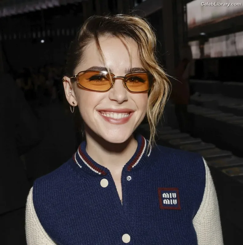Kiernan Shipka photo 8 of 2601