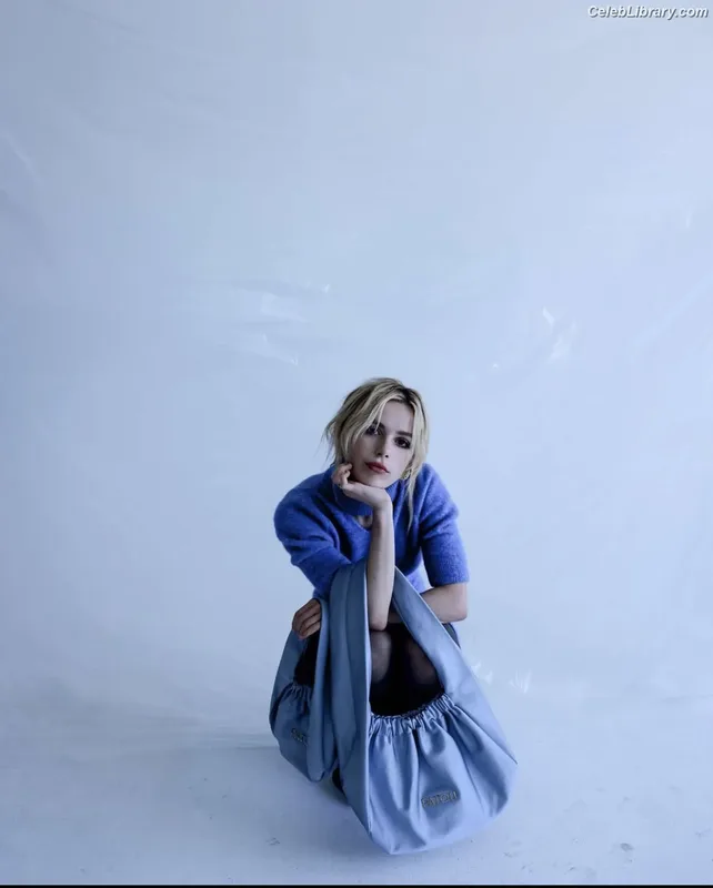 Kiernan Shipka photo 13 of 2601
