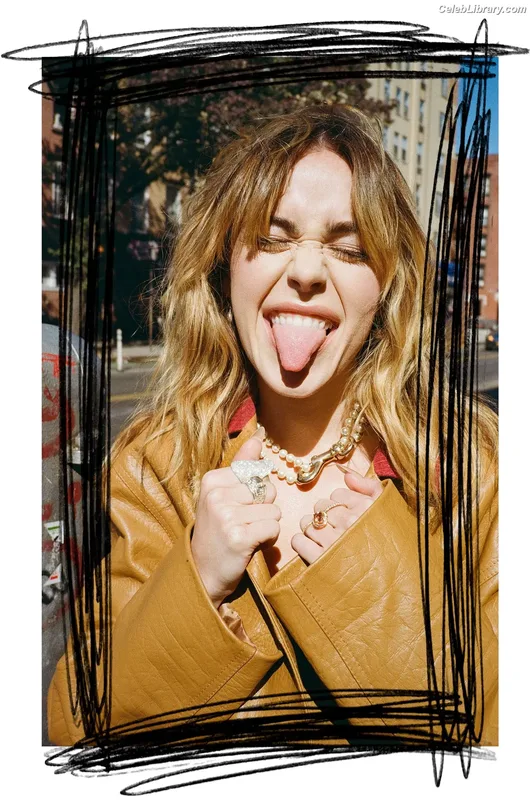 Kiernan Shipka photo 21 of 2601