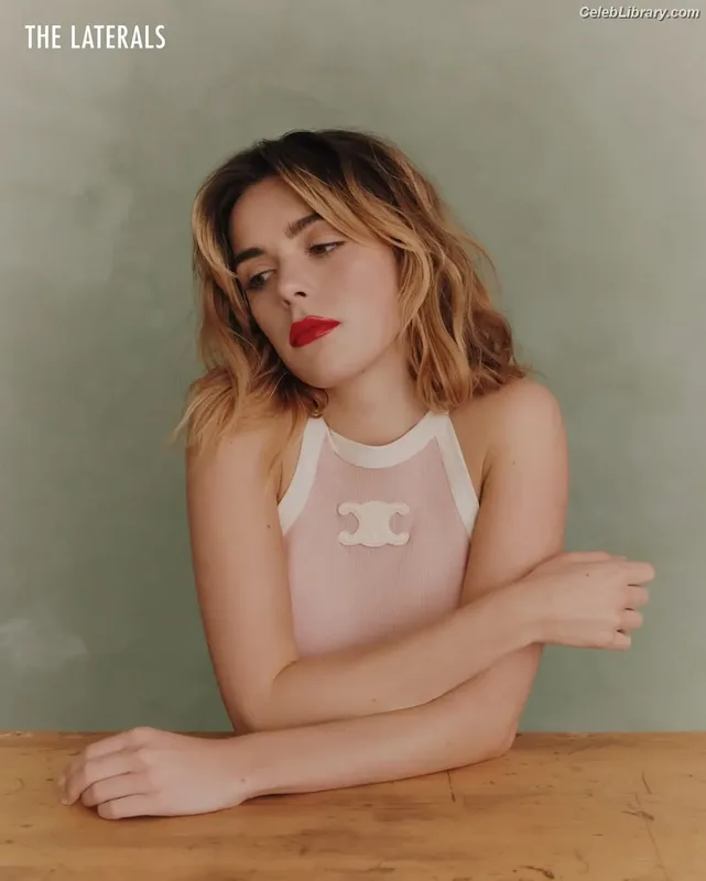 Kiernan Shipka photo 15 of 2601