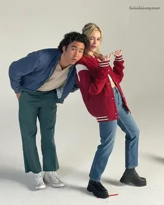 Kiernan Shipka photo 12 of 2601