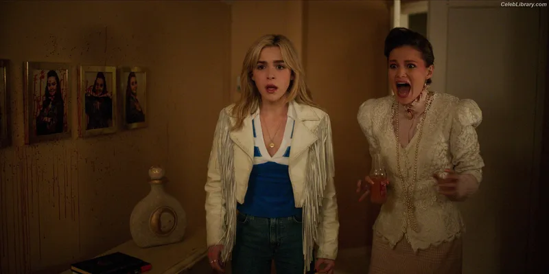 Kiernan Shipka photo 22 of 2601