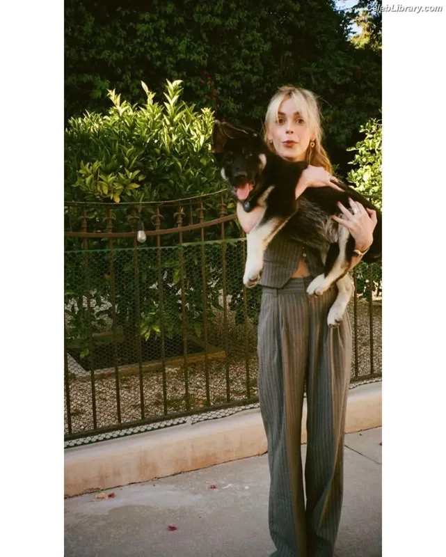 Kiernan Shipka photo 9 of 2601