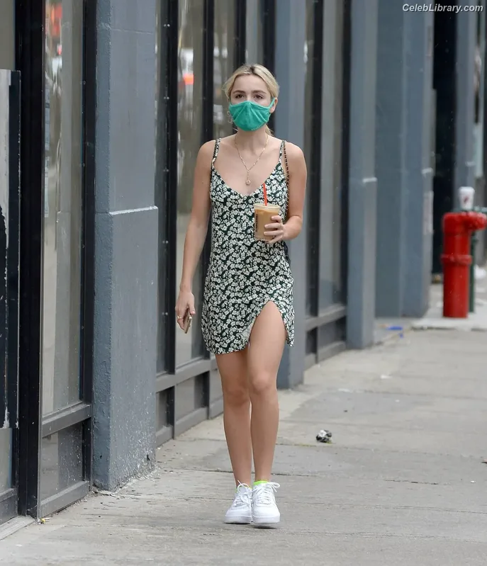 Kiernan Shipka photo 8 of 2601