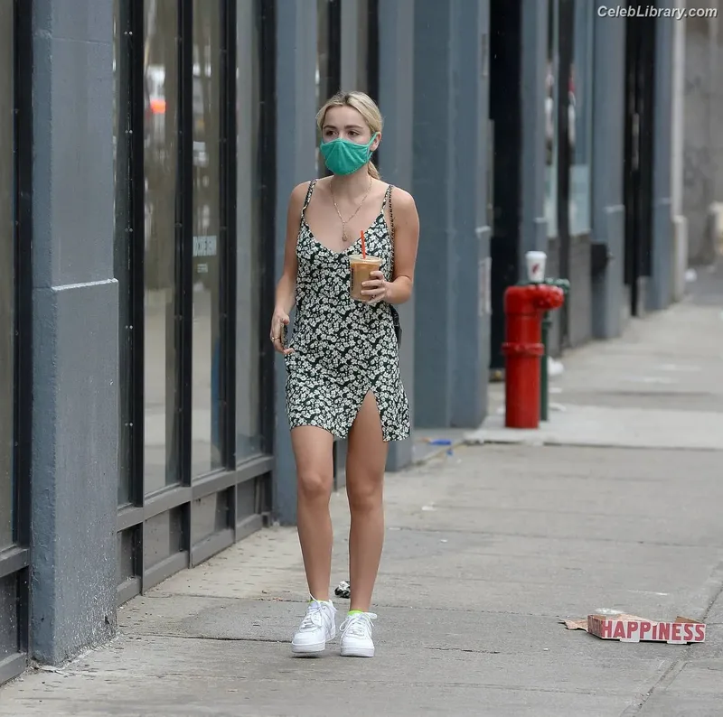 Kiernan Shipka photo 22 of 2601