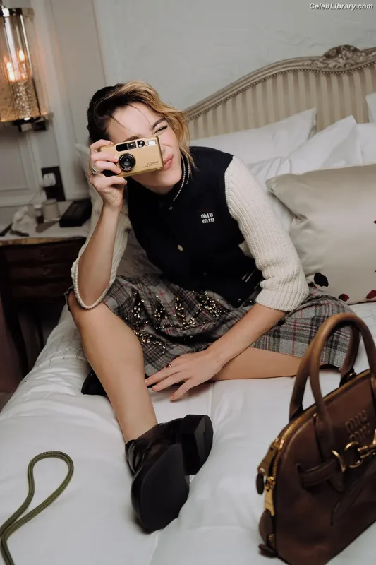 Kiernan Shipka photo 6 of 2601