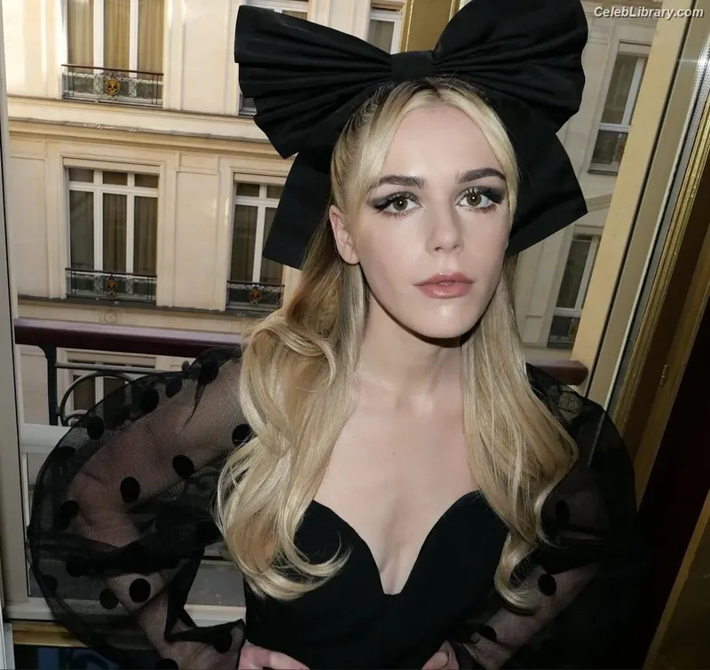 Kiernan Shipka photo 6 of 2601