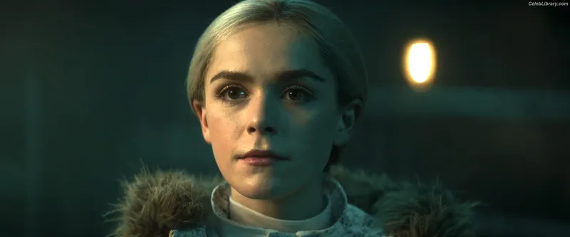 Kiernan Shipka photo 12 of 2601