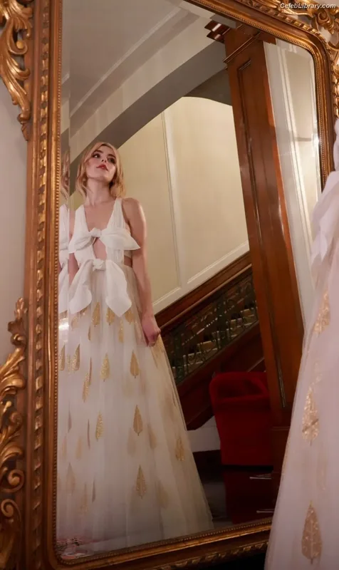 Kiernan Shipka photo 3 of 2601