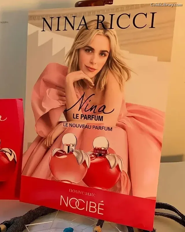 Kiernan Shipka photo 20 of 2601