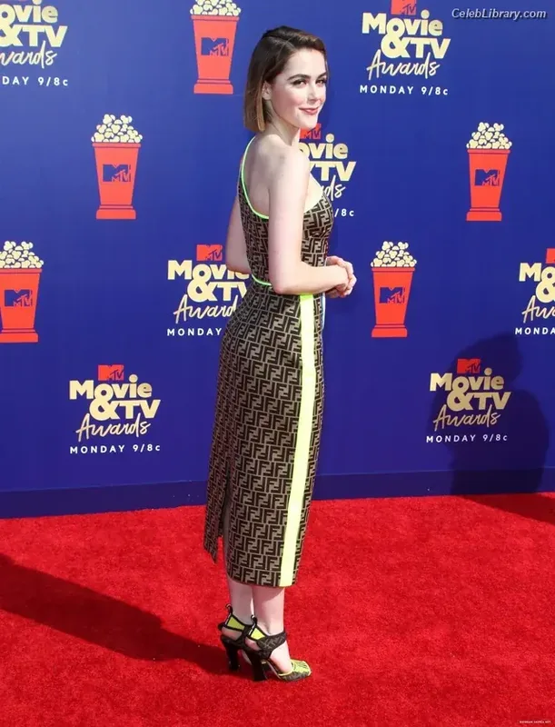 Kiernan Shipka photo 12 of 2601