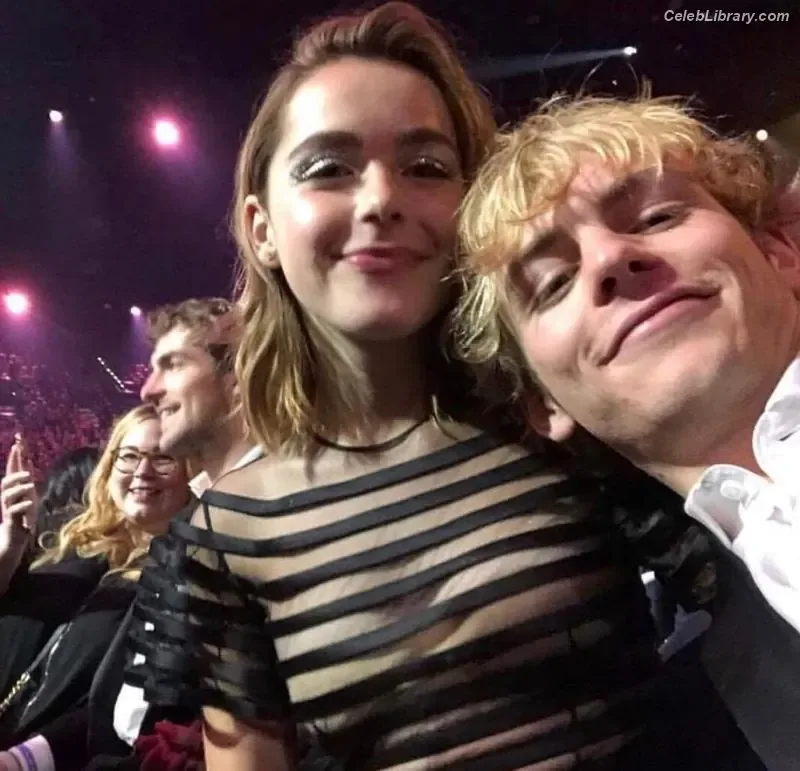 Kiernan Shipka photo 3 of 2601