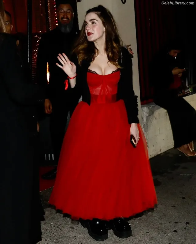 Kiernan Shipka photo 22 of 2601