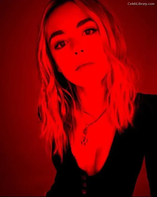 Kiernan Shipka photo 10 of 2601