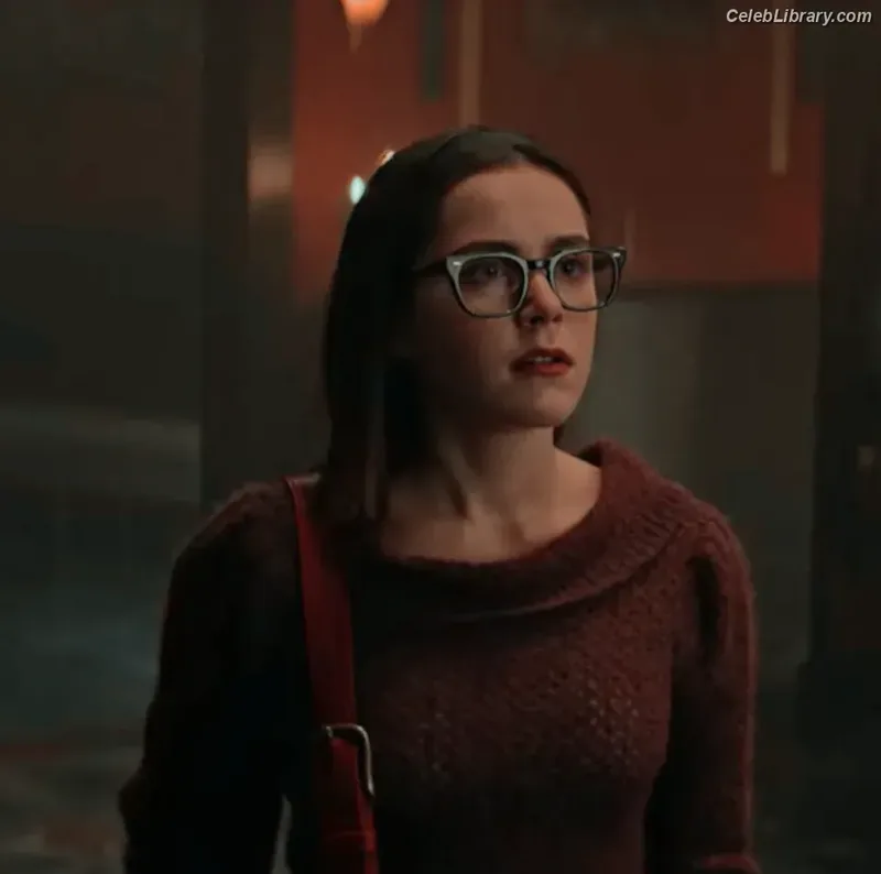 Kiernan Shipka photo 13 of 2601