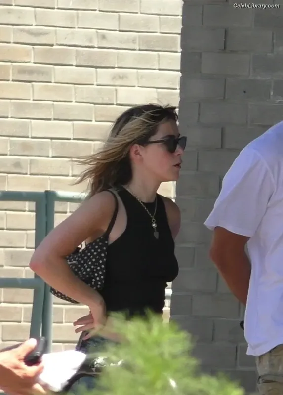Kiernan Shipka photo 3 of 2601