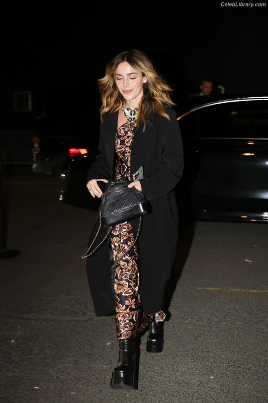 Kiernan Shipka photo 7 of 2601