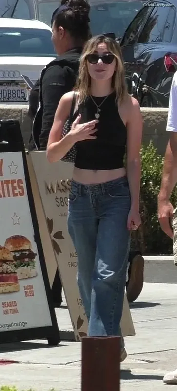 Kiernan Shipka photo 3 of 2601