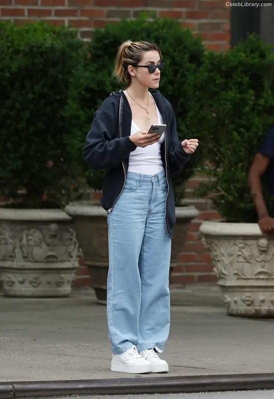 Kiernan Shipka photo 23 of 2601