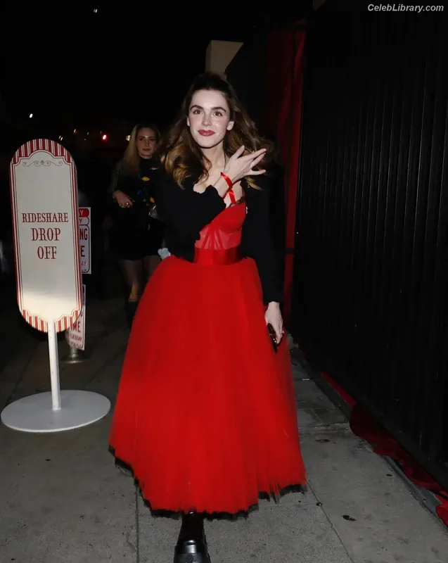 Kiernan Shipka photo 15 of 2601