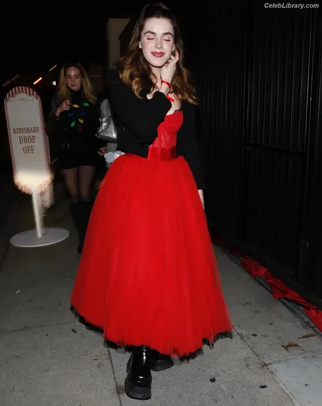 Kiernan Shipka photo 16 of 2601