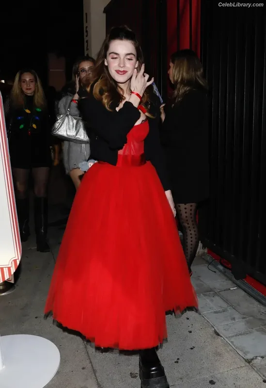 Kiernan Shipka photo 18 of 2601