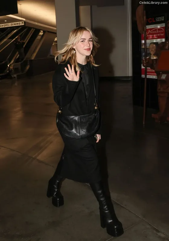 Kiernan Shipka photo 22 of 2601