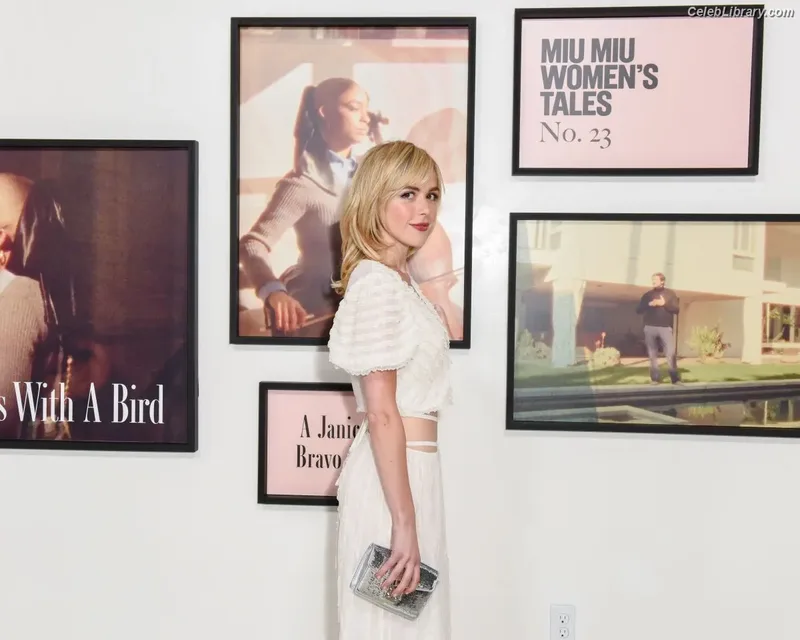 Kiernan Shipka photo 24 of 2601