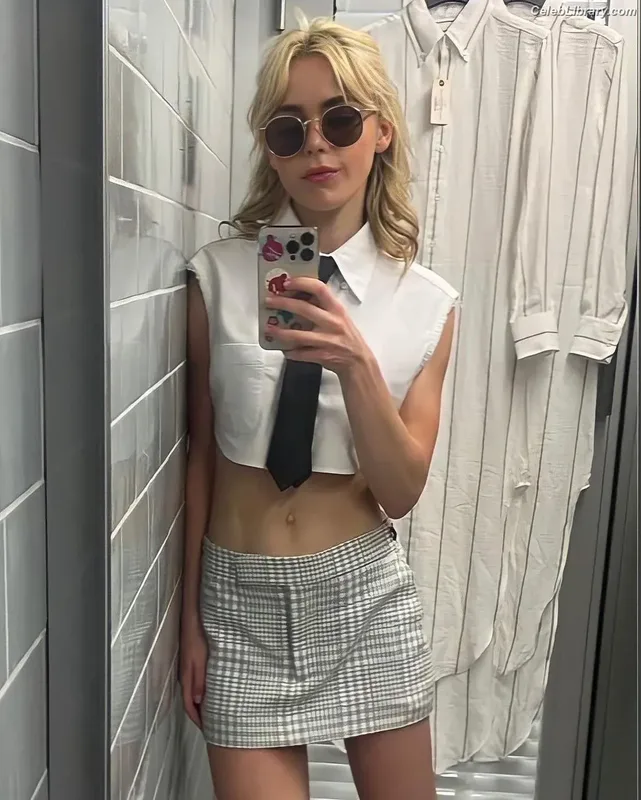 Kiernan Shipka photo 18 of 2601