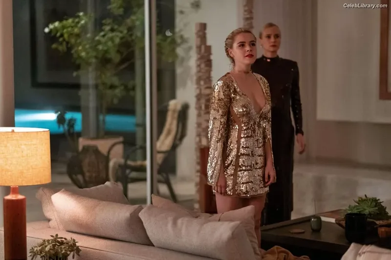 Kiernan Shipka photo 19 of 2601