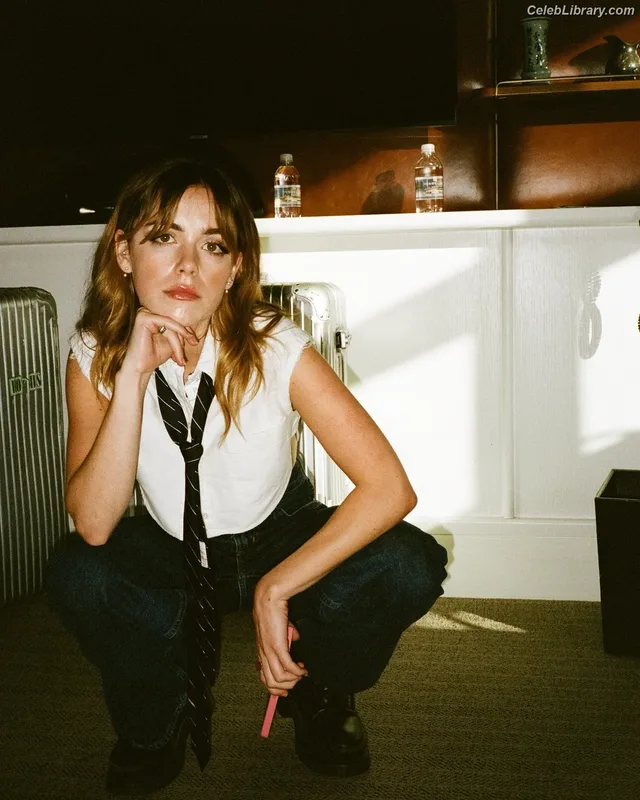 Kiernan Shipka photo 8 of 2601