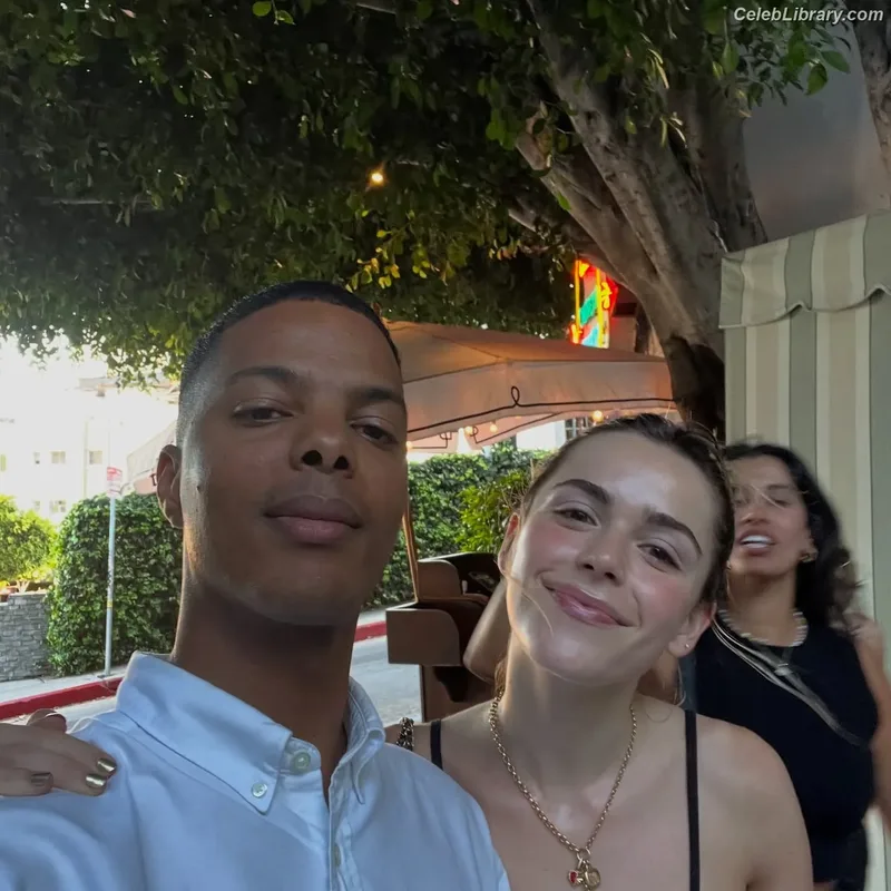 Kiernan Shipka photo 8 of 2601