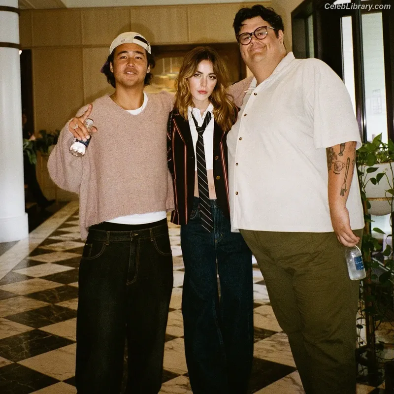 Kiernan Shipka photo 22 of 2601
