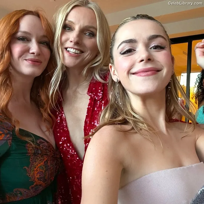 Kiernan Shipka photo 5 of 2601