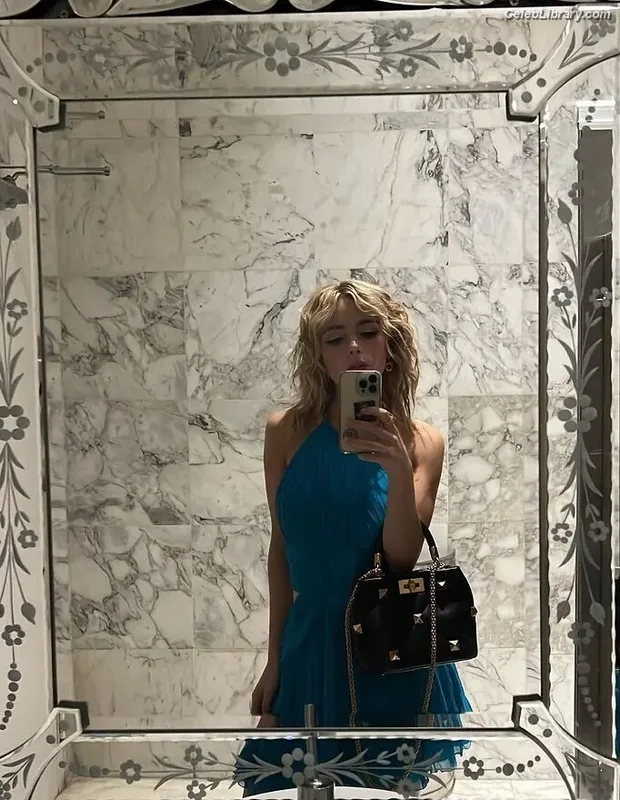 Kiernan Shipka photo 14 of 2601