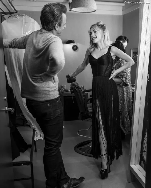 Kiernan Shipka photo 12 of 2601