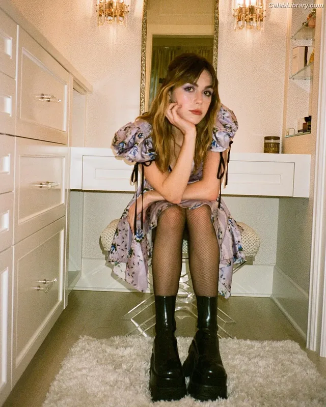 Kiernan Shipka photo 11 of 2601