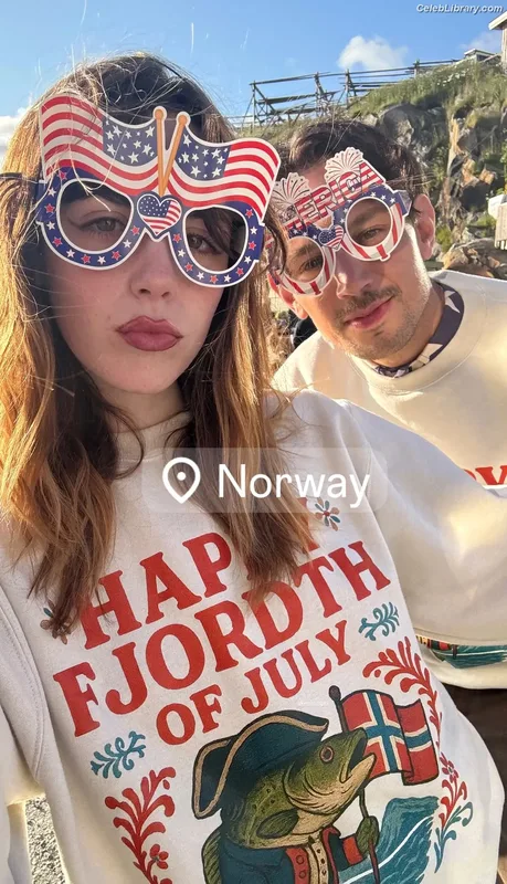 Kiernan Shipka photo 19 of 2601